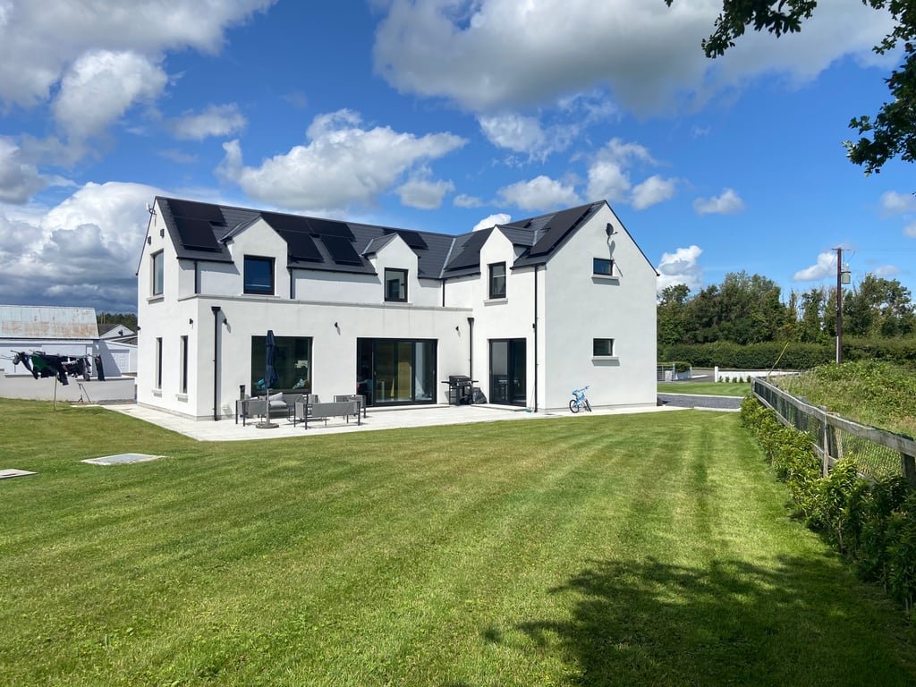 Two-storey turnkey new build by Summerville Contractors